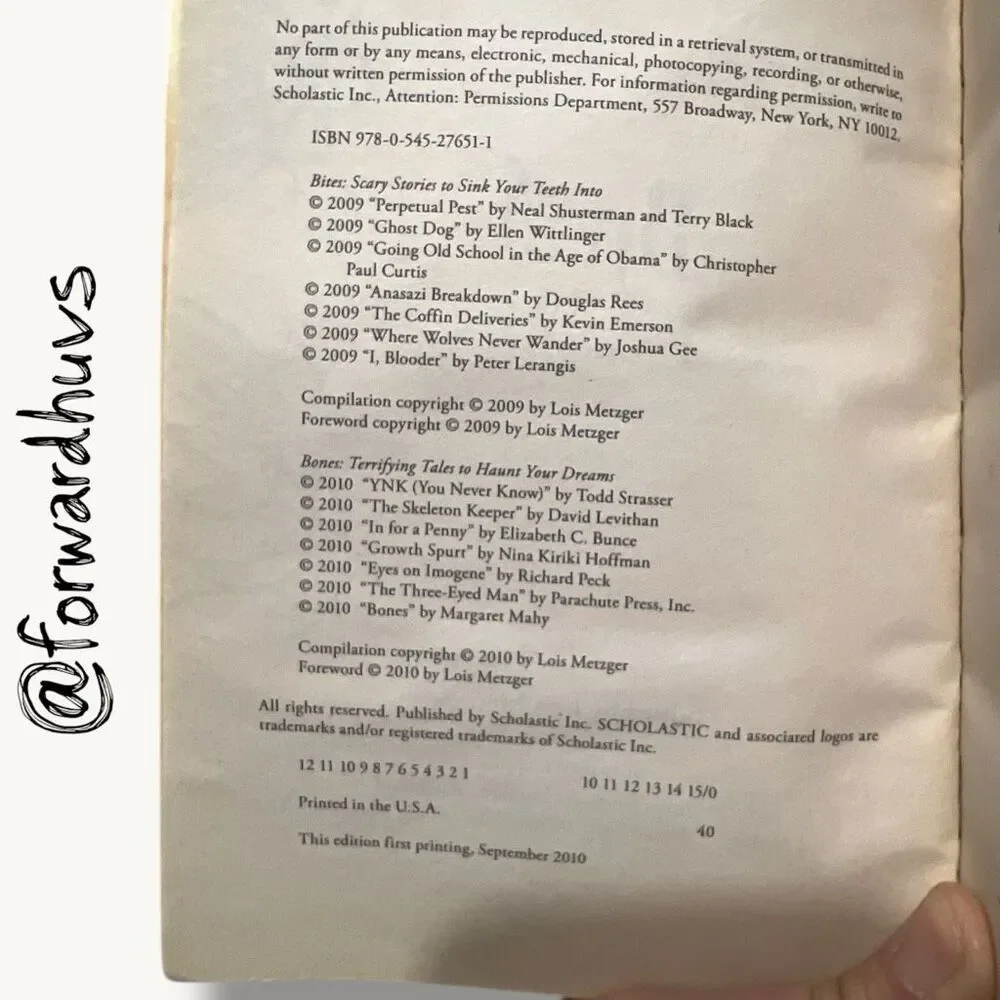 Bites & Bones Flip Book – Scholastic Horror Anthology